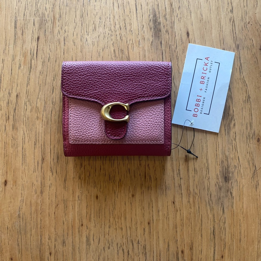COACH wallet NWT